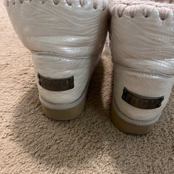 Women's White mou boots - Picture 3 of 5
